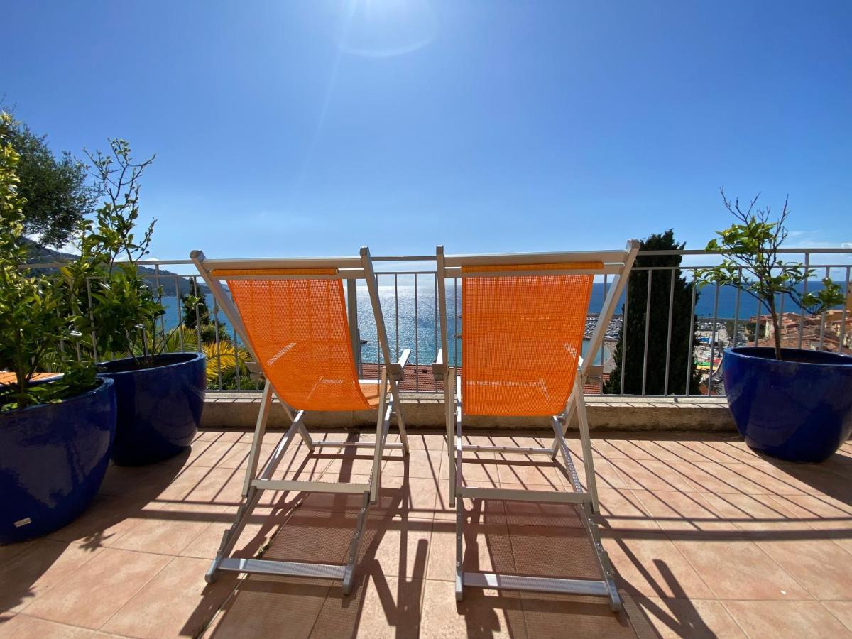 Villa L'Ensoleillee Vue Panoramique Mer, 250 M De La Plage Et Du Centre Ville Мантон Екстер'єр фото