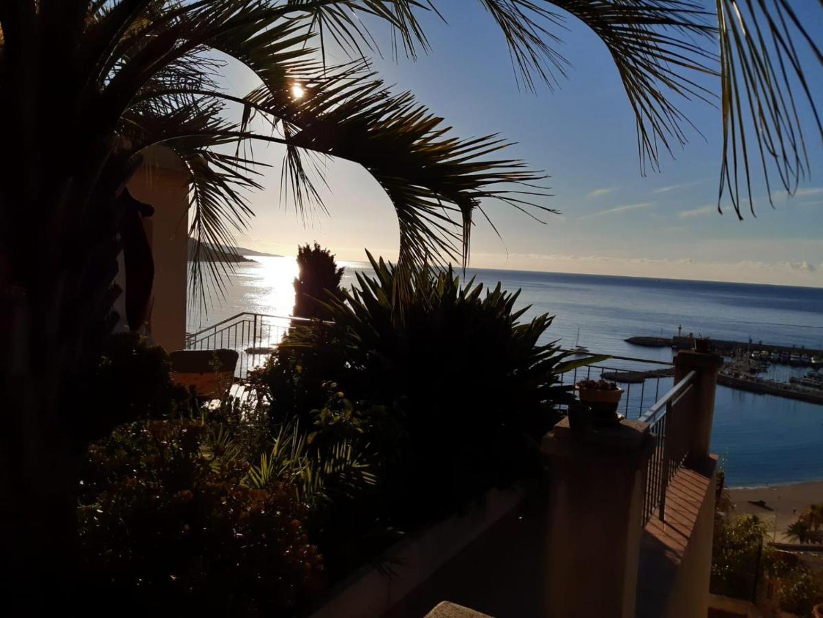 Villa L'Ensoleillee Vue Panoramique Mer, 250 M De La Plage Et Du Centre Ville Мантон Екстер'єр фото